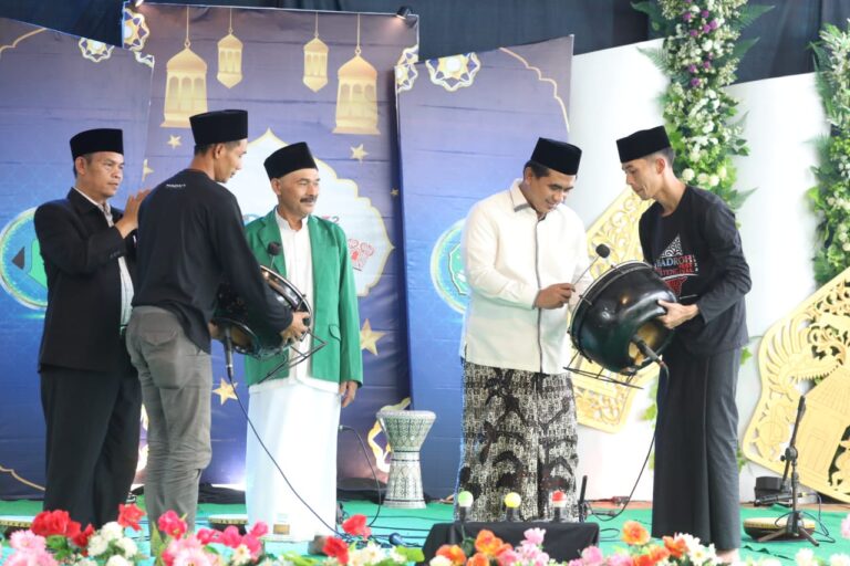 Gus Yasin Dorong Festival Hadroh Jateng Gayeng 2023 Munculkan Kreativitas Aransemen Baru Anak Muda