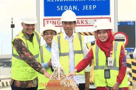 Jokowi Resmikan Jalan Tol Semarang-Demak, Telah Anggaran Rp 5,9 Triliun