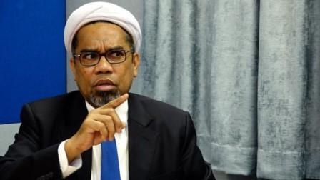 Hormati Orang yang Tak Puasa, Ngabalin Minta Masjid Kecilkan Suara Bangunkan Sahur