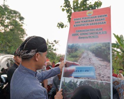 Gubernur Jateng, Ganjar Pranowo, mengecek perbaikan jalan setelah ada pengaduan masyarakat melalui LaporGub di Kabupaten Grobogan, Kamis (15/6/2023)