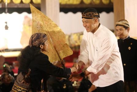 Ungkapan Terima Kasih, 300 Dalang se-Indonesia Pentaskan Lakon “Wahyu Keprabon” untuk Ganjar