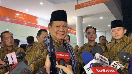 Terbang ke Arab, Menag Bawa Harapan Presiden Prabowo Soal Haji