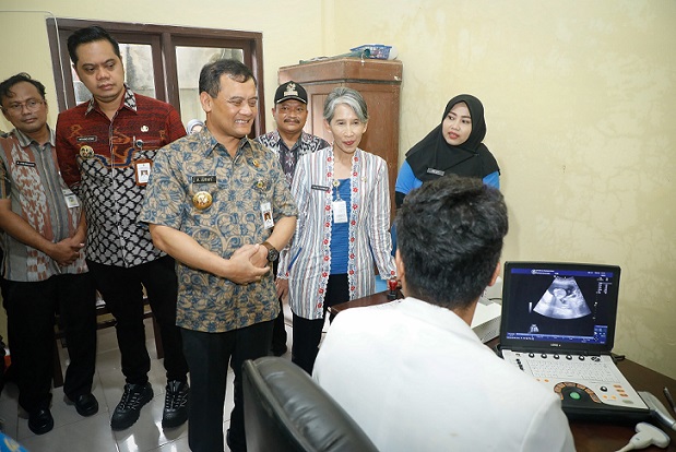 Gubernur Jateng Luncurkan Program Speling, Warga Bisa Periksa Kesehatan Gratis di Balai Desa
