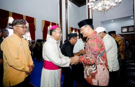 Merajut Kebersamaan di Hari Kemenangan, Ahmad Luthfi Gelar Open House di Wisma Perdamaian