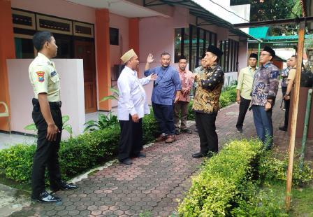 Wamenag Tinjau Kesiapan Asrama Haji Sukolilo