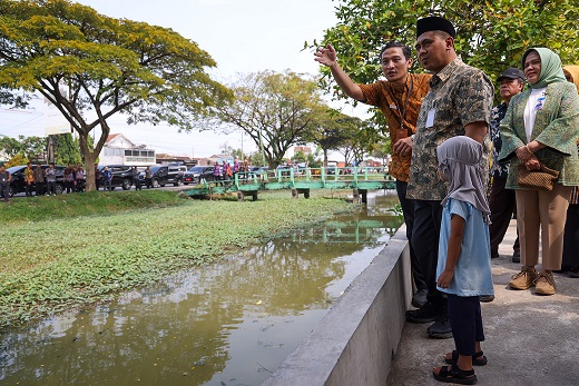 Atasi Sedimentasi, Taj Yasin Cek Normalisasi Sungai Pelayaran Demak