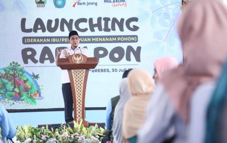 Rabu Pon, Gerakan Perempuan Tanam Pohon Demi Ketahanan Pangan Diluncurkan di Brebes