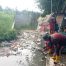 Kepala DPU Kota Semarang Apresiasi Kinerja Petugas Lapangan untuk Bersihkan Sampah di Saluran Drainase